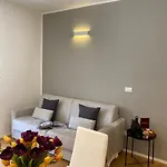 Gramsci 2 - Cozy Apartment Near Sempione Park!